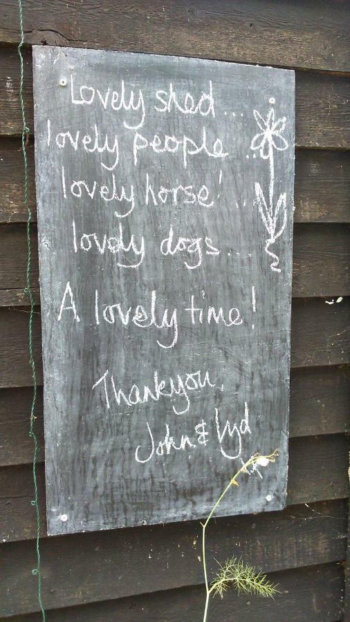 The Old Apple Shed Cosy Heated Cottage In A Meadow Close To The Charming Village Of Bethersden Ashford  Extérieur photo